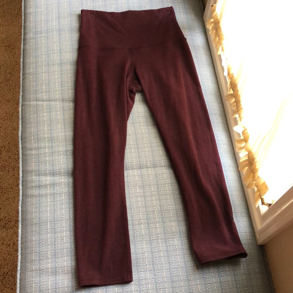 Lulu capris - Maroon